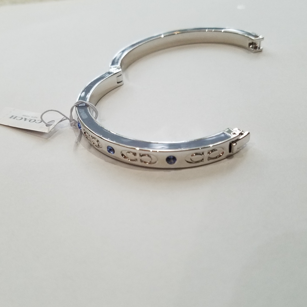 Coach Kissing Cs Bangle Bracelet Hinged Enamel Silver Pool Crystal Accents NWT - Picture 15 of 16